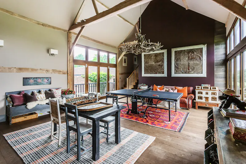 Stylish Witley barn conversion, L656 (photo 36)