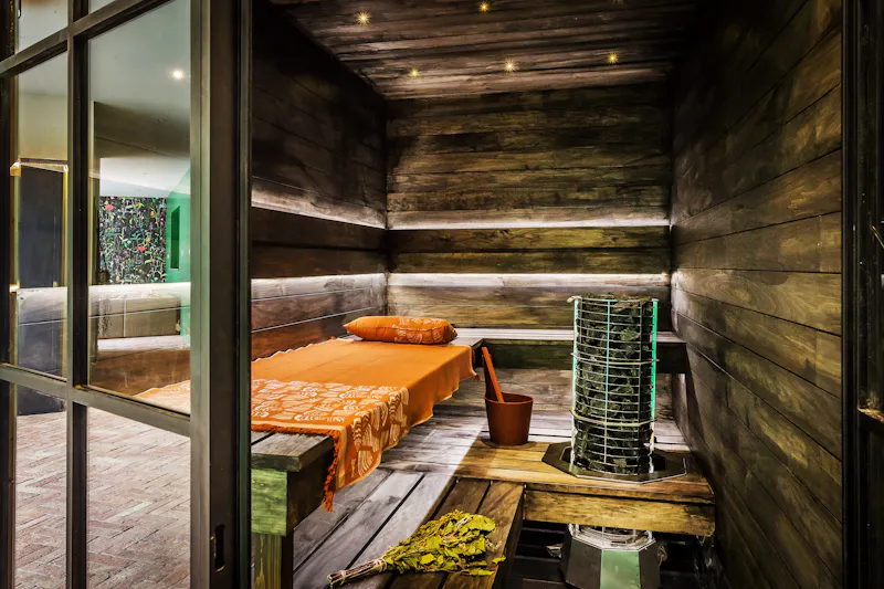 Stylish Witley barn conversion, L656 (photo 71)