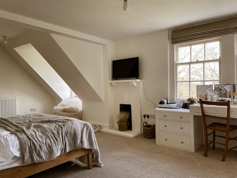 Bedroom at New Romney georgian home, A1596 (photo 56)