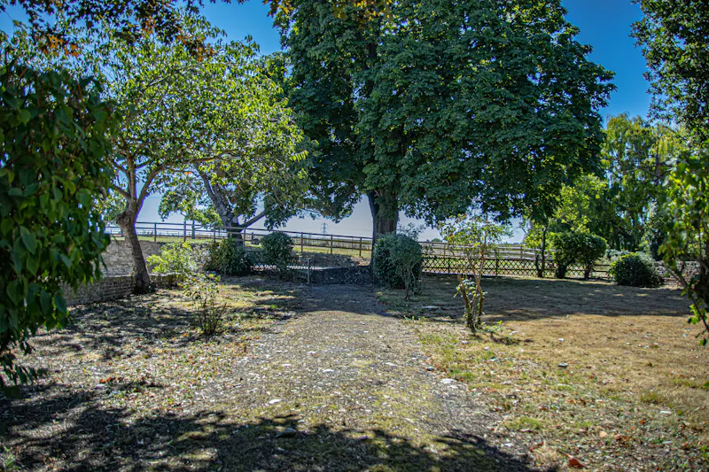 Kent farmhouse, L753 (photo 29)