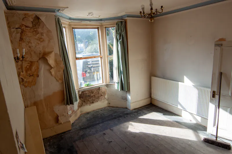 Derelict Leytonstone house, B2007 (photo 20)