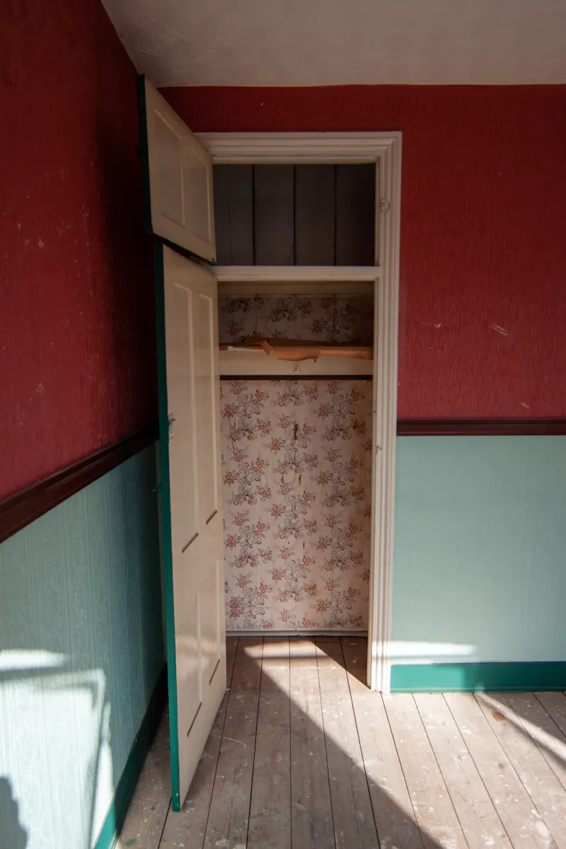 Derelict Leytonstone house, B2007 (photo 16)