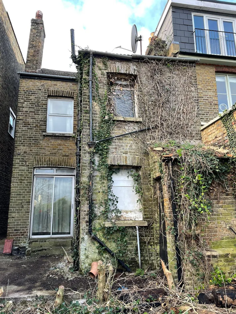 Derelict Leytonstone house, B2007 (photo 38)