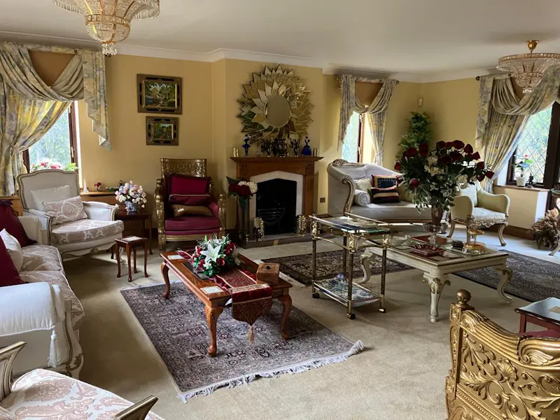 Living Room at Leatherhead detached house, M353 (photo 4)