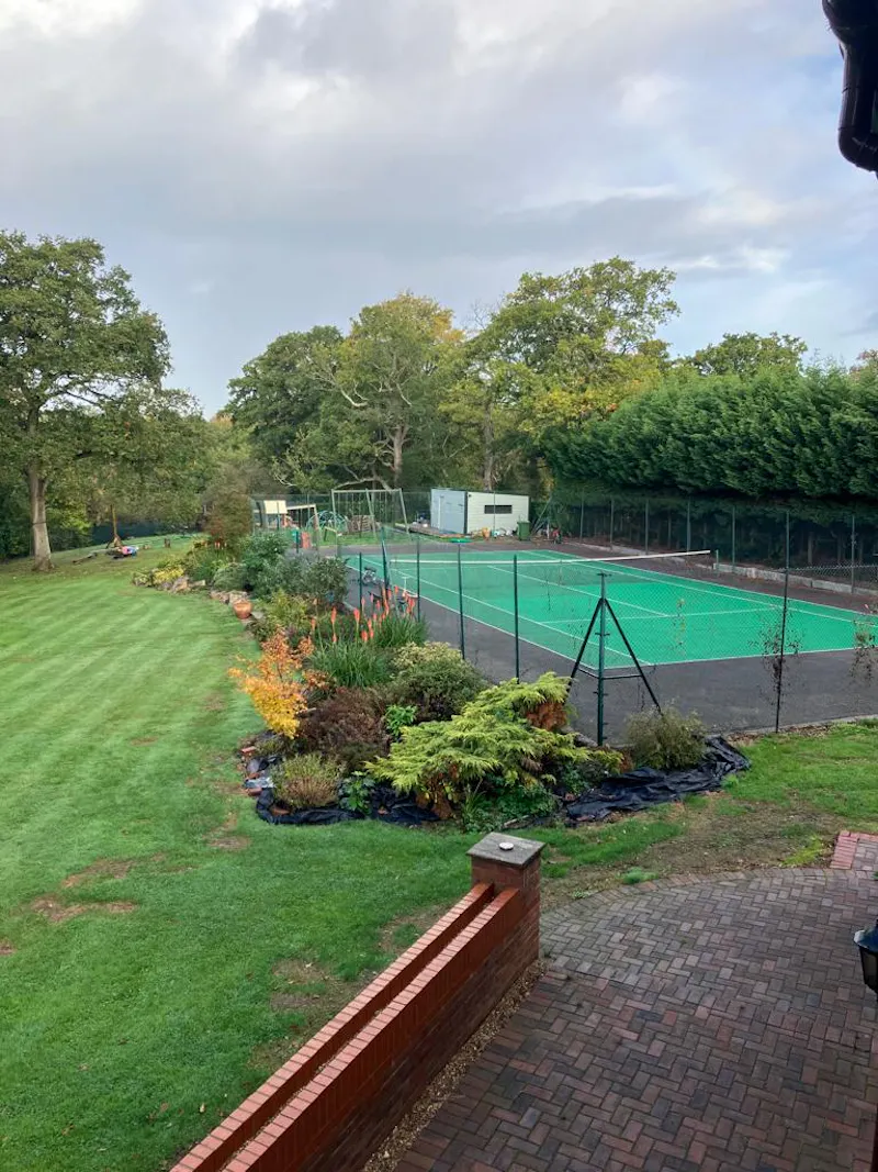 Tennis court at Leatherhead detached house, M353 (photo 14)