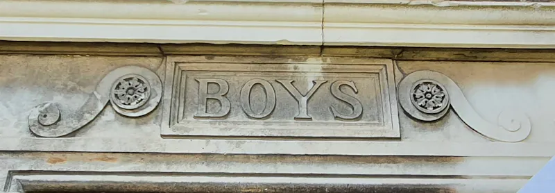 Tooting Bec School, J228 (photo 5)