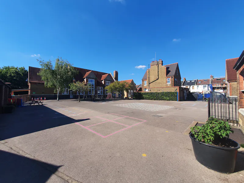 Tooting Bec School, J228 (photo 23)