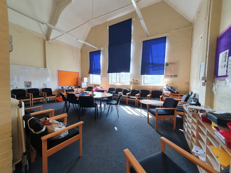 Tooting Bec School, J228 (photo 14)