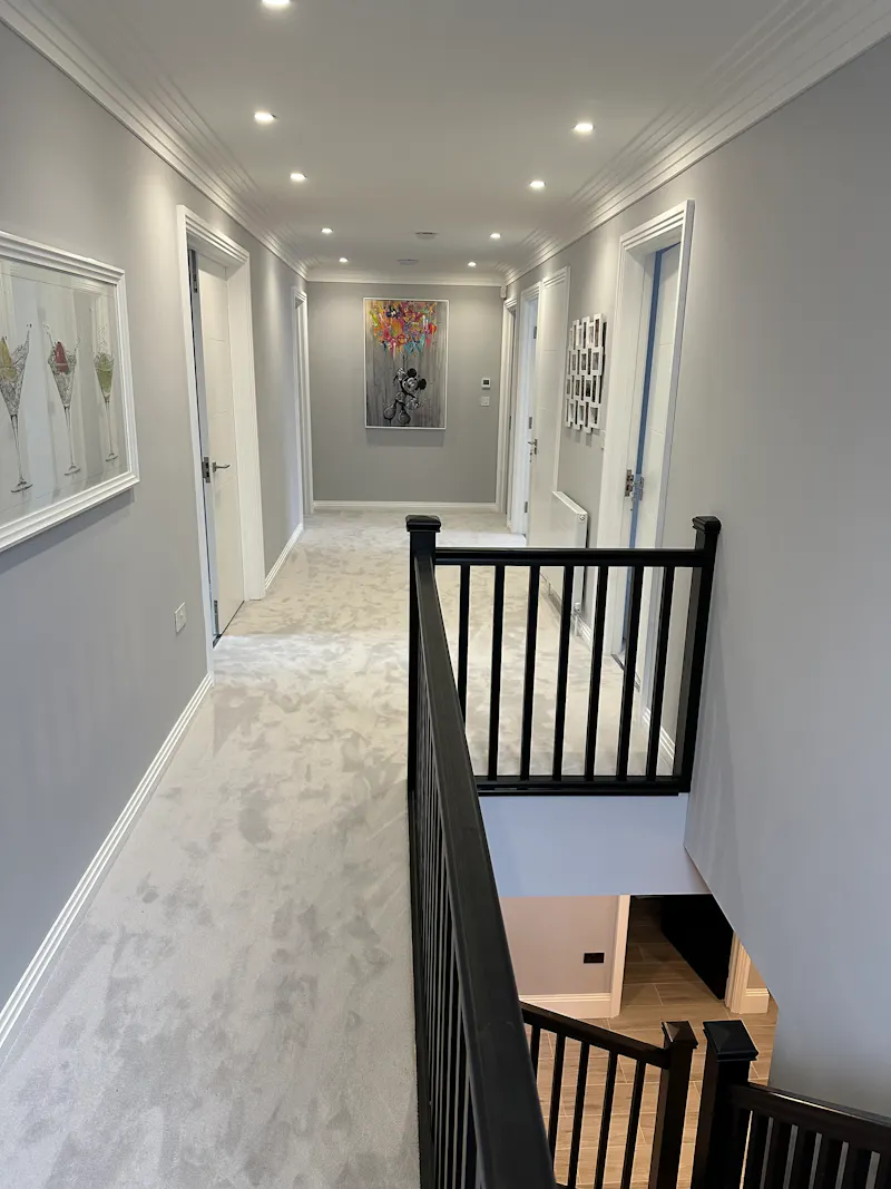 Landing at Modern Mill Hill house, D2695 (photo 15)