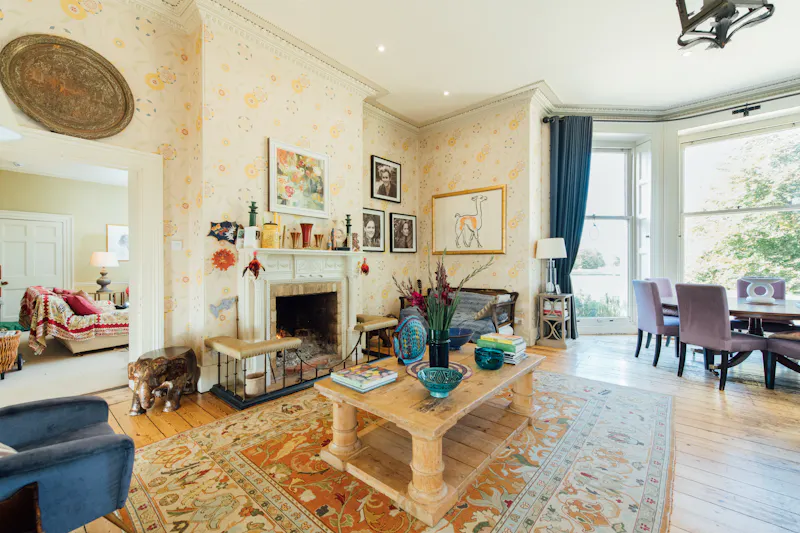 Dining room at Walkern Mansion, B2009 (photo 8)