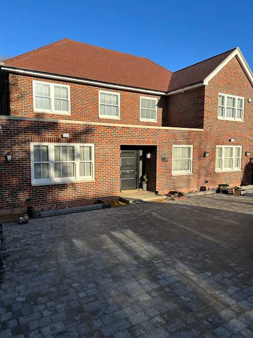 Modern Mill Hill house, D2695