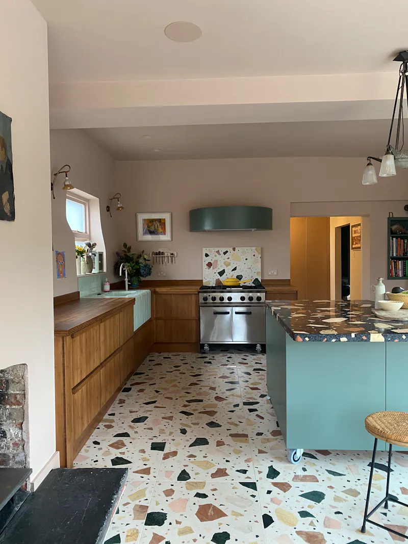 Kitchen at Henley on Thames townhouse, A1602 (photo 4)