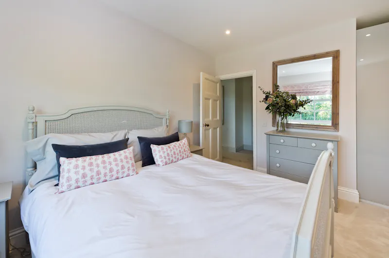 Bedroom at Surrey Hills country house, D2703 (photo 17)