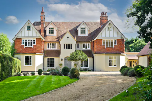 Surrey Hills country house, D2703