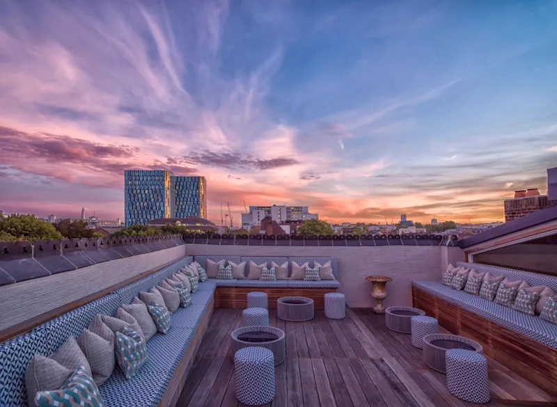 Roof terrace at Event space in Kings Cross, R866 (photo 11)