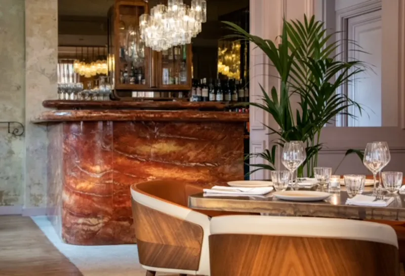 Bar at Event space in Kings Cross, R866 (photo 3)