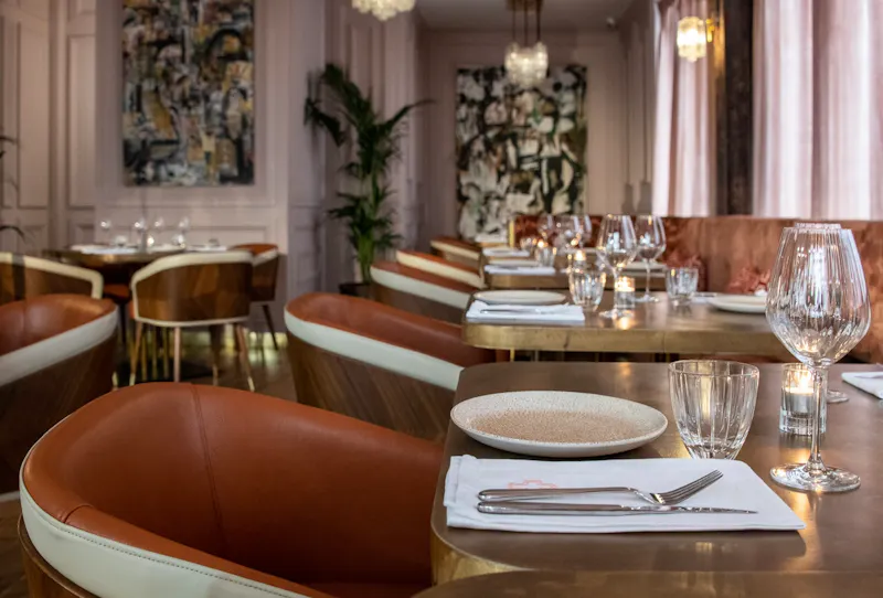 Dining room at Event space in Kings Cross, R866 (photo 8)