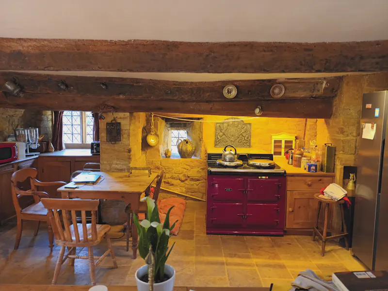 Aga at Martock tudor court house, M355 (photo 7)