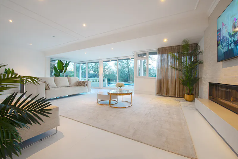 French doors at Potters Bar modern mansion, D2702 (photo 7)