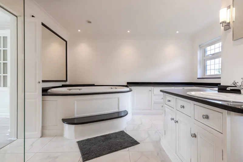 Potters Bar modern mansion, D2702 (photo 27)