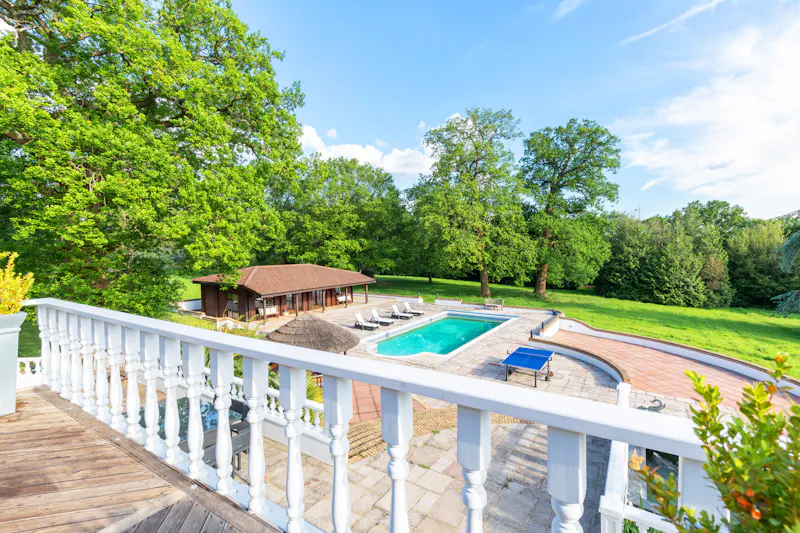 Potters Bar modern mansion, D2702 (photo 46)