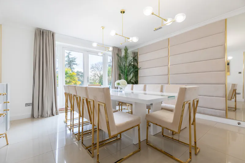 Potters Bar modern mansion, D2702 (photo 11)