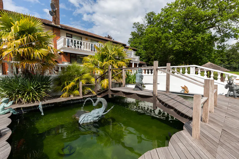 Pond at Potters Bar modern mansion, D2702 (photo 57)