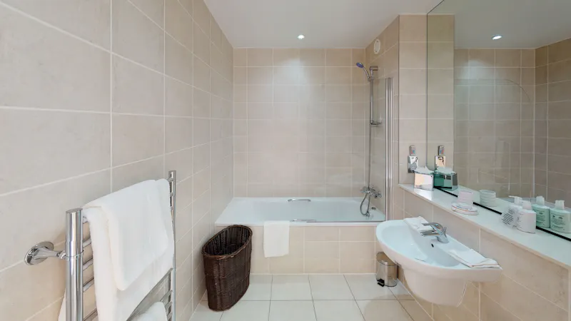 Tiled at Peasholm bay penthouse, F1234 (photo 18)