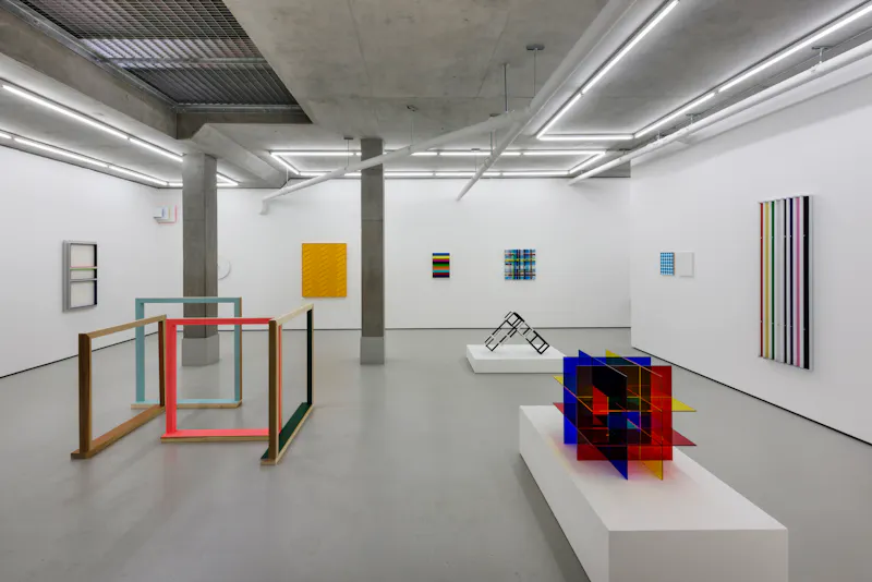 Modern Cambridge Heath studio, N386 (photo 13)