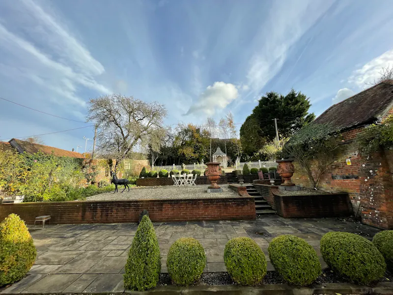 Walled garden at Large Newbury home, A1601 (photo 20)
