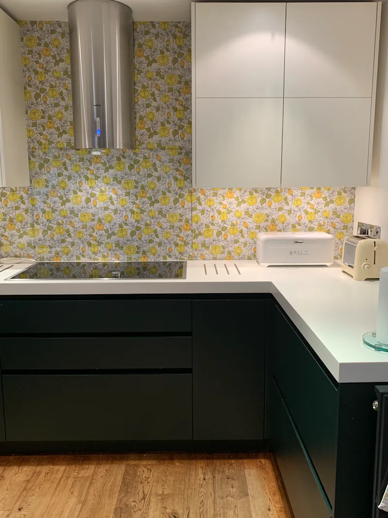 Wallpaper at Primrose Hill mews home, D2701 (photo 3)