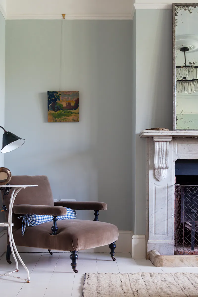 Fireplace at Stylish Rye house, B2012 (photo 11)