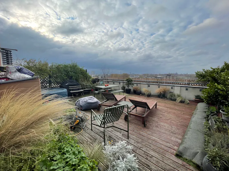 Roof terrace at Roof top flat in Islington, F999 (photo 8)
