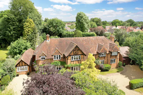 Large Maidenhead house, D2699