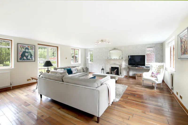 Living Room at Large Maidenhead house, D2699 (photo 5)