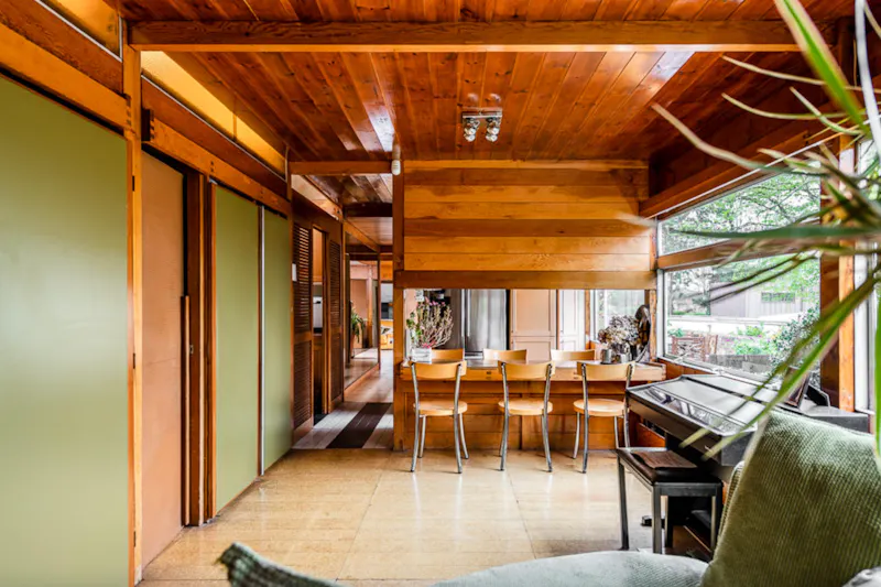 Listed 60s Stanmore house, D2281 (photo 8)