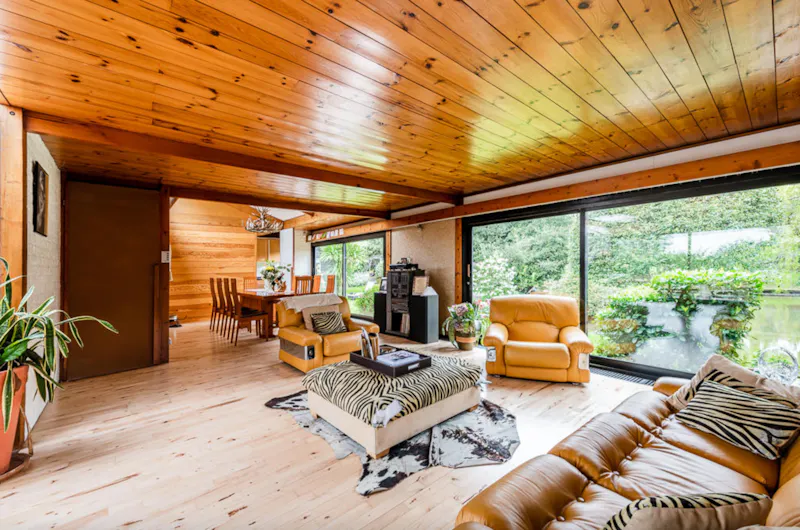 Living Room at Listed 60s Stanmore house, D2281 (photo 2)