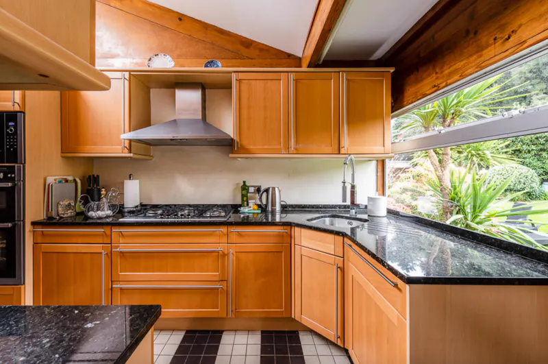 Kitchen at Listed 60s Stanmore house, D2281 (photo 11)