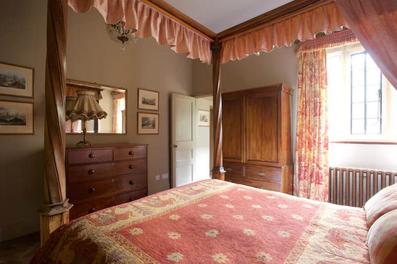 Crewkerne grande manor house, H1013 (photo 28)