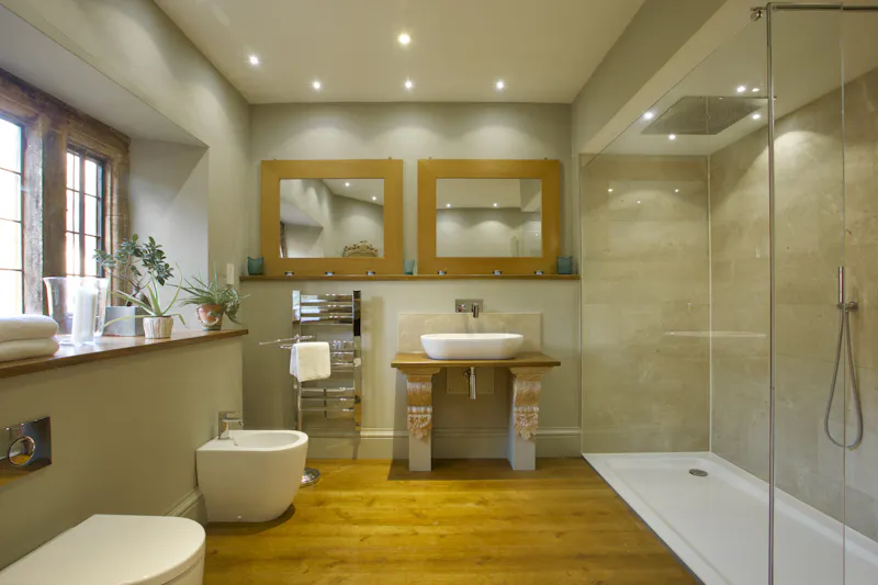 Bathroom at Crewkerne grande manor house, H1013 (photo 51)