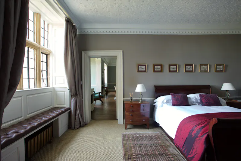 Bedroom at Crewkerne grande manor house, H1013 (photo 41)