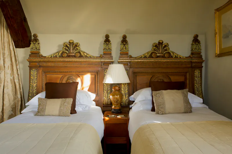 Bedroom at Crewkerne grande manor house, H1013 (photo 49)