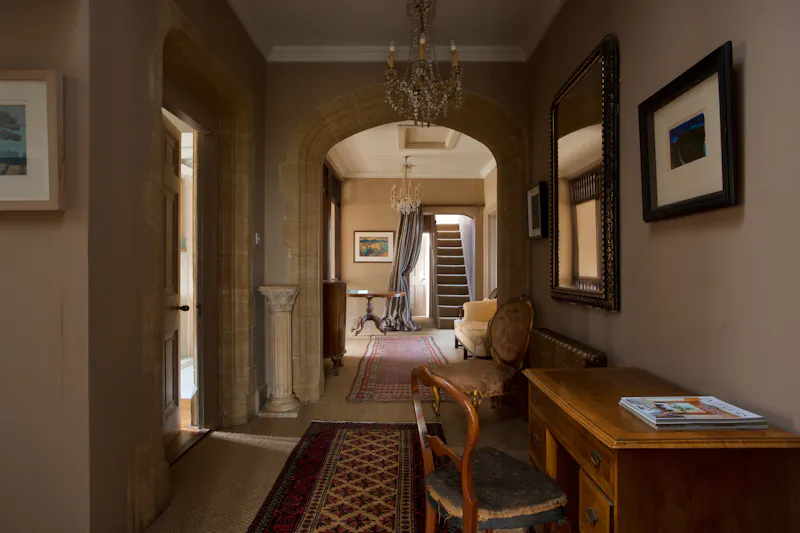 Crewkerne grande manor house, H1013 (photo 17)