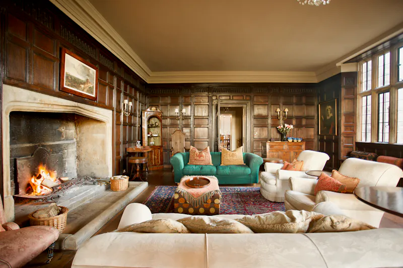 Panelling at Crewkerne grande manor house, H1013 (photo 20)