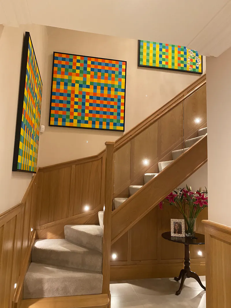 Staircase at Beaconsfield country manor, D2707 (photo 11)