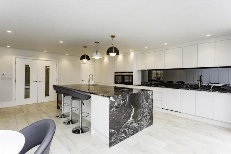 Borehamwood house, D2705 (photo 9)