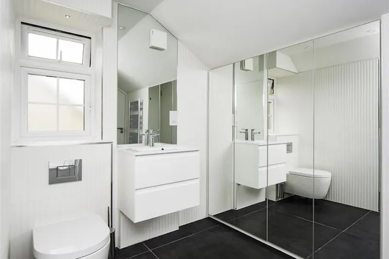 Bathroom at Borehamwood house, D2705 (photo 20)