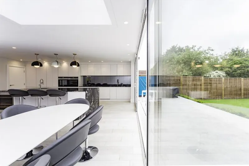 Borehamwood house, D2705 (photo 8)