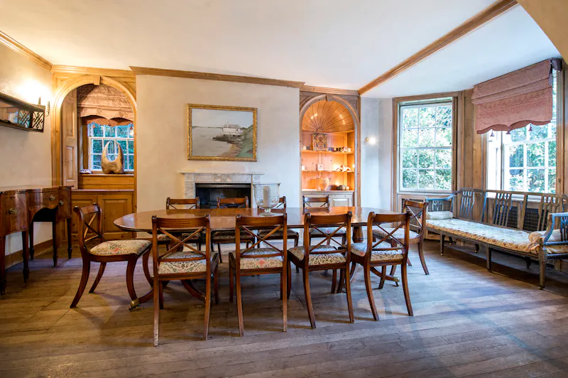 Dining room at Classic Georgian in Richmond, A899 (photo 7)