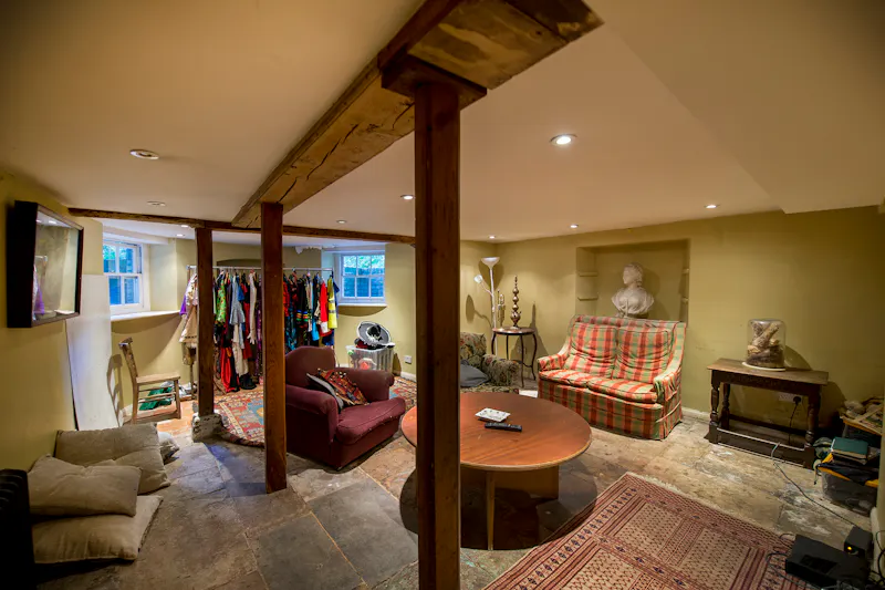 Changing rooms at Classic Georgian in Richmond, A899 (photo 8)